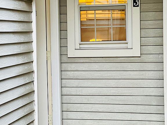 5th image of 13 Clearwater Way #13