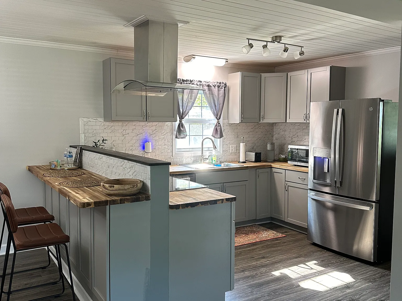 3 bed, 1781 sqft, $2,500 — Photo 3
