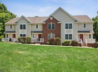 52 Henry Ct, Mount Arlington Boro, NJ 07856
