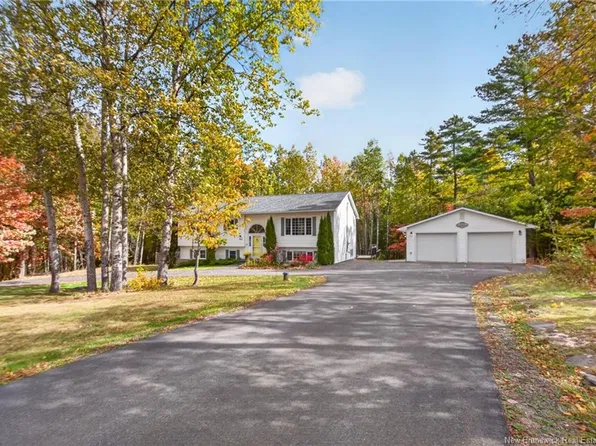 153 Garden Grove St, Lincoln, NB E3B 7G8
