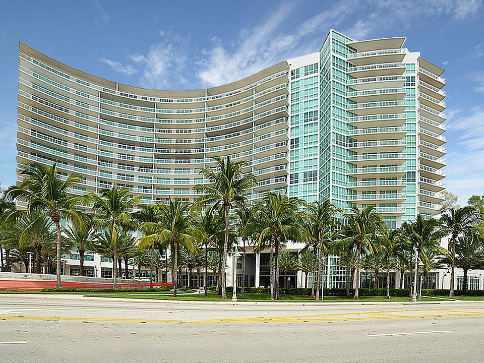 Home For Sale In Plaza At Oceanside