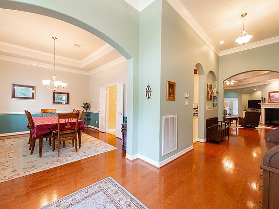 4th image of 5211 Addison Hills Ln