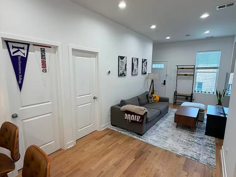 1344 W Ohio St #3R — Photo 5