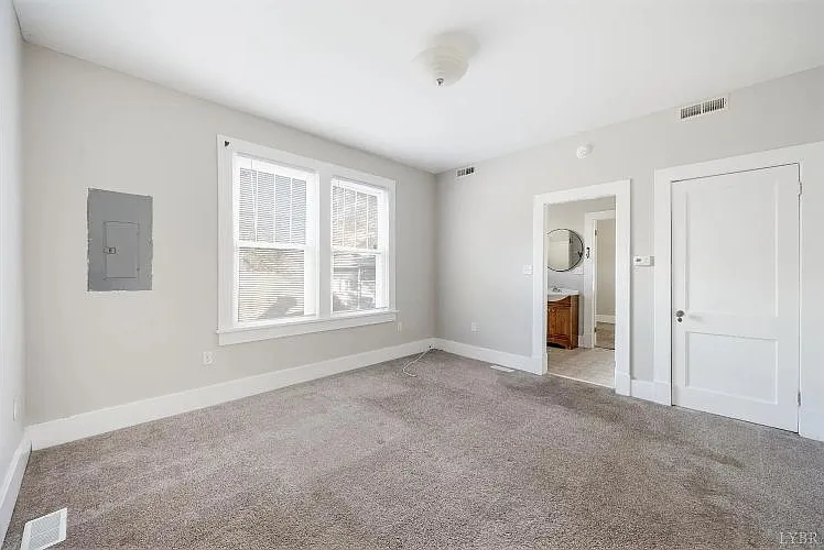 17 W Princeton Cir — Photo 8
