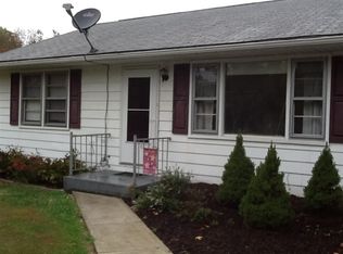 7467 Lincoln Way E, Fayetteville, PA 17222