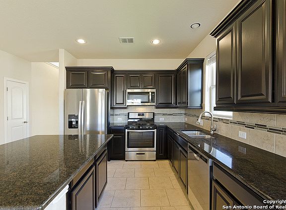 2nd image of 103 Vail Dr