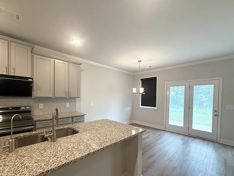 7316 Rocklin Ln — Photo 4