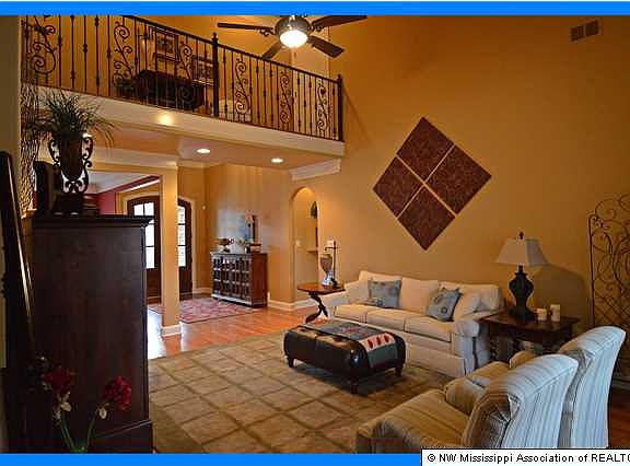 4th image of 8378 Lake View Dr