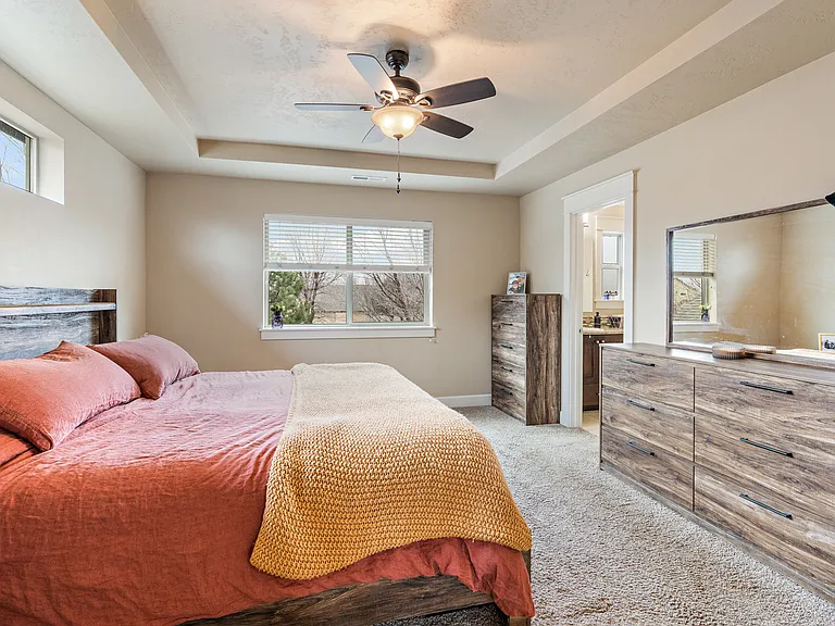 2733 E Decameron Ln — Photo 18