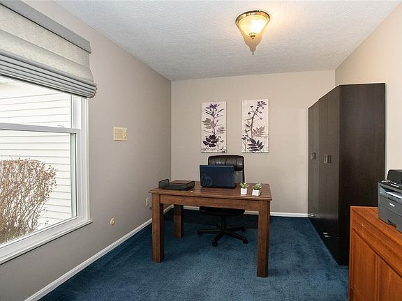 4th image of 17338 Lexington Ln