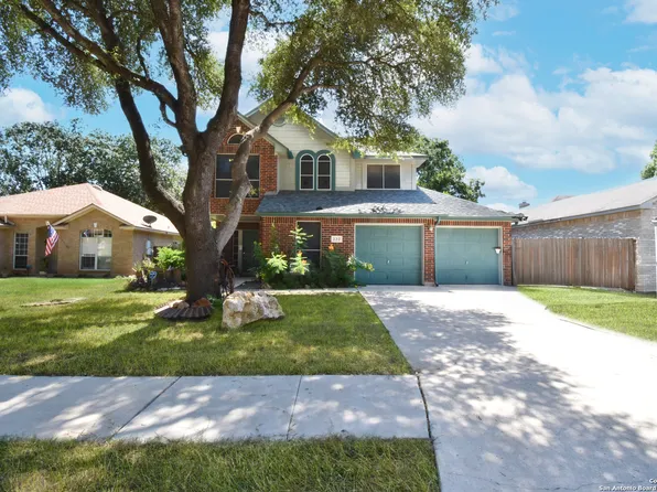 222 Tapwood Ln, Cibolo, TX 78108
