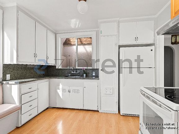 5th image of 3236 Moraga St