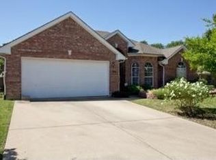 2403 Houston Oaks Ct, Grapevine, TX 76051
