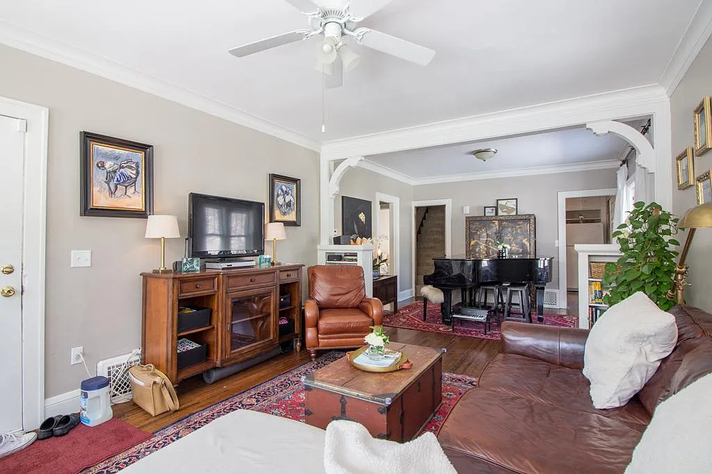 2656 Buchanan St NE — Photo 4