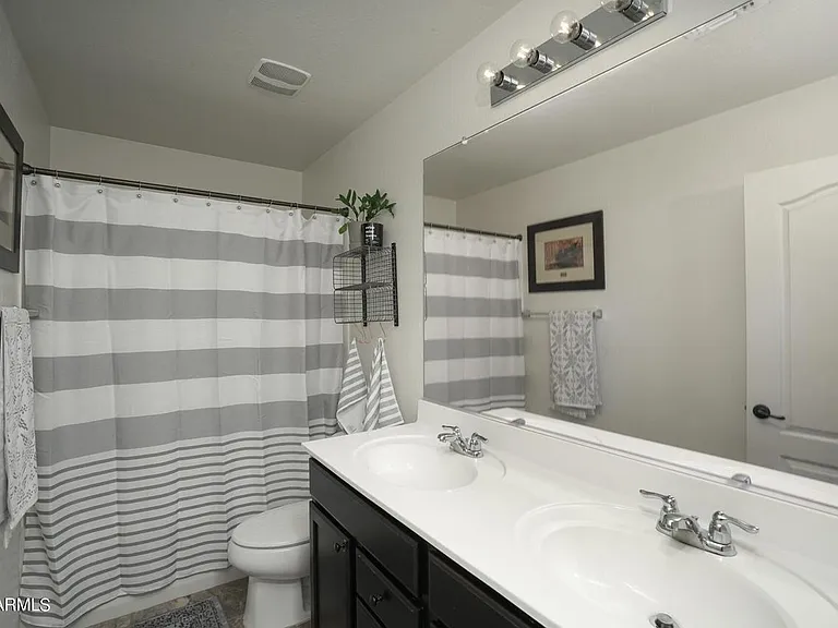 2884 S Hansen Dr — Photo 18