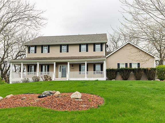 2nd image of 36496 River Oaks Cir