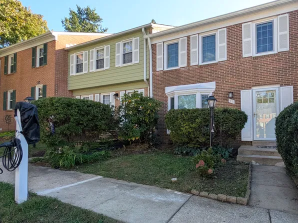 13 Marwood Ct, Rockville, MD 20850