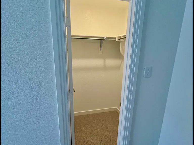 1212 Carnation Dr — Photo 20