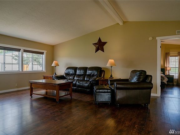 5th image of 3800 10th St SE