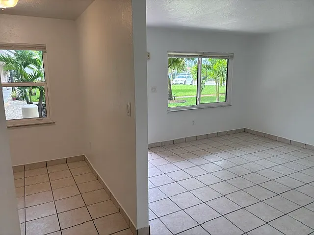 2025 Cass Way #5 — Photo 3