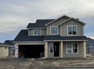 8273 Gardner St, West Richland, WA 99353