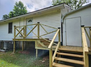 389 Collins Rd #A, Toccoa, GA 30577