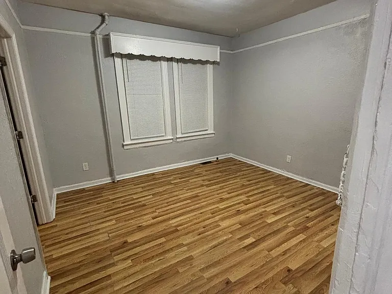 11 Dwight St #1 — Photo 16