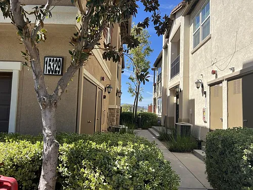 15329 Oak Tree Dr Photo 1
