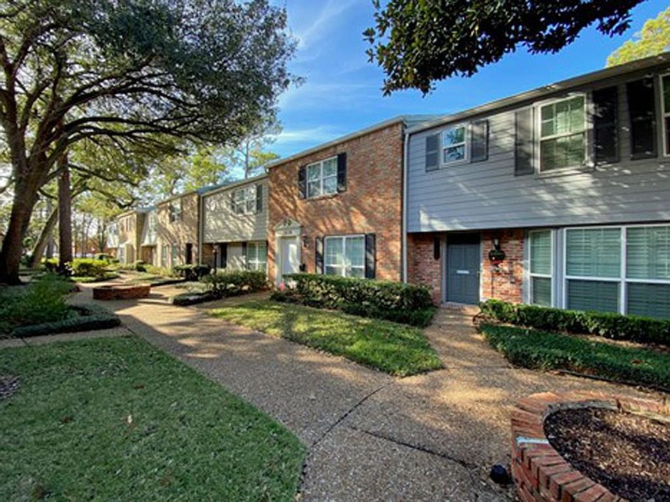 1st image of 12630 Huntingwick Dr #139