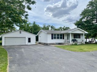 10972 State Route 125, Beardstown, IL 62618