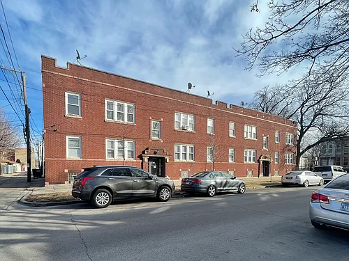 2-1311 N Keeler Ave #2 Photo 1