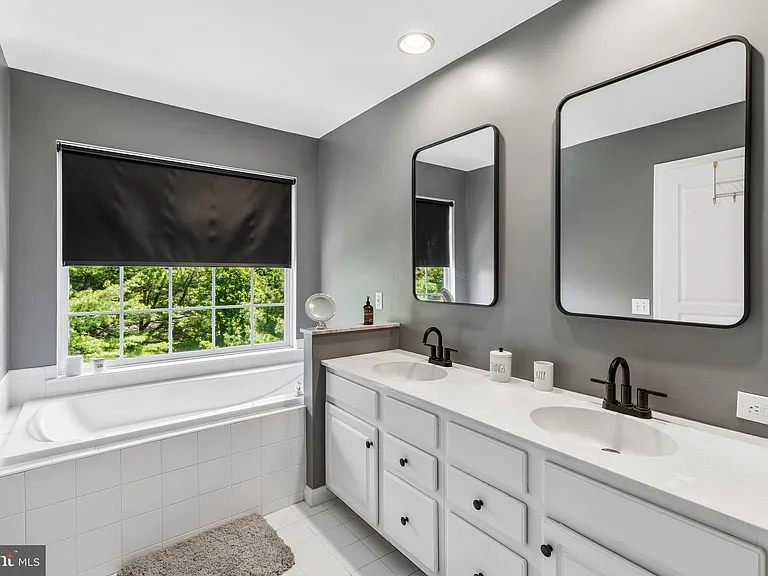 15 Charter Oak Ct — Photo 31