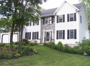 27 Colony Dr, Hazleton, PA 18202