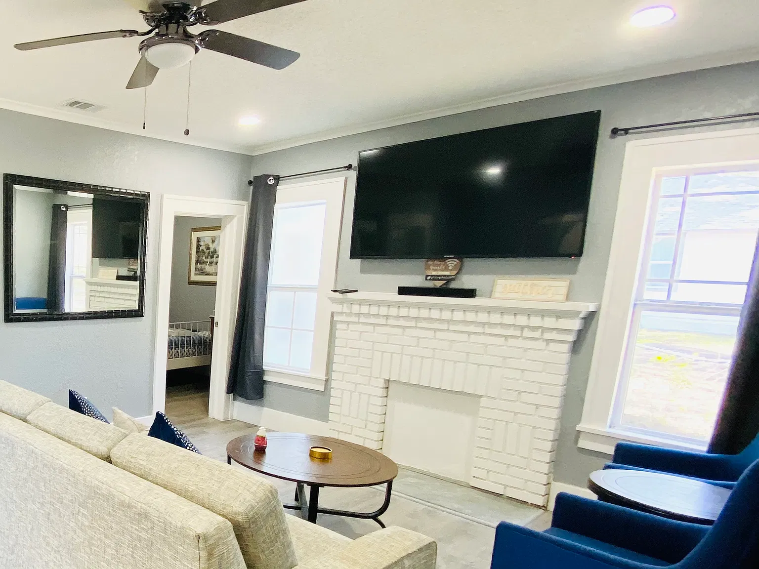 3 bed, 837 sqft, $1,800 — Photo 4