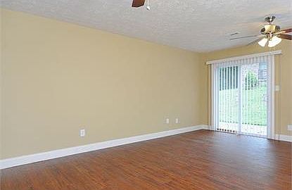 4th image of 2913 La Villas Dr