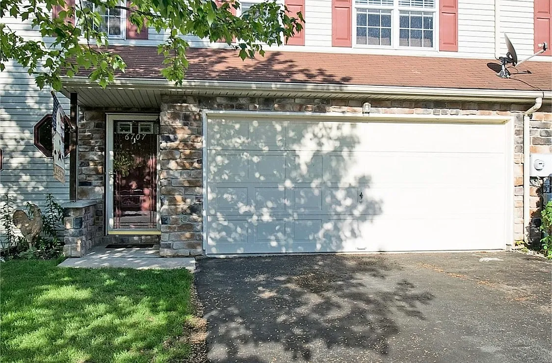 6707 Jefferson Ct — Photo 1