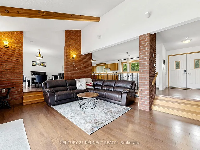 44 Pinewood Blvd — Photo 10