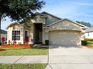 7555 Merchantville Cir, Zephyrhills, FL 33540