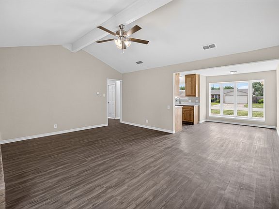 3rd image of 7528 Meadowlark Ln N