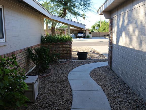 3rd image of 9061 N 37th Ave
