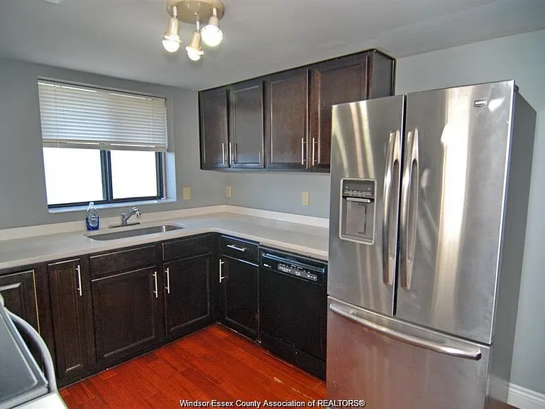 380 Pelissier St #904 — Photo 23