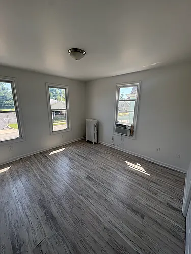 528 2nd St #2 Photo 1
