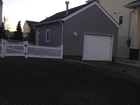 5th image of 300 N 13th St