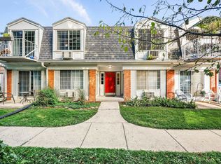 2138 Allen Blvd APT 4, Middleton, WI 53562