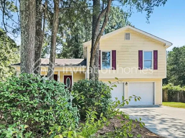 2005 Red Rose Ln, Loganville, GA 30052
