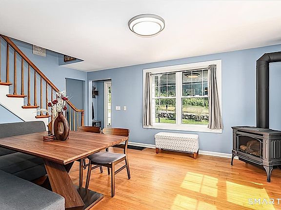 3rd image of 313 Torrington Road