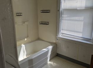 79 Hamlet Ave #2F, Woonsocket, RI 02895