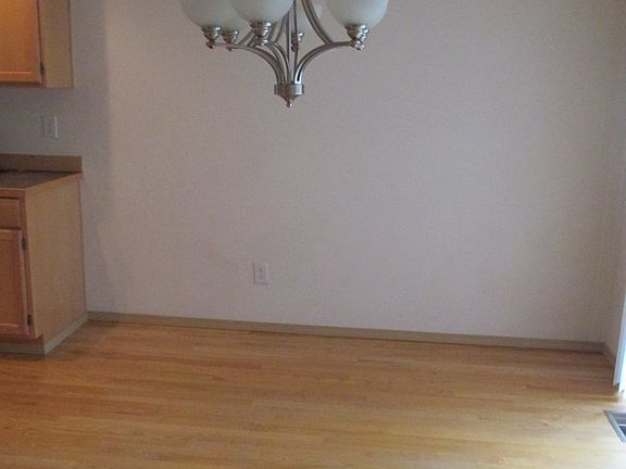 4th image of 1228 69th Ave E
