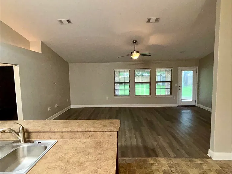 6169 Autumn Pines Cir — Photo 11