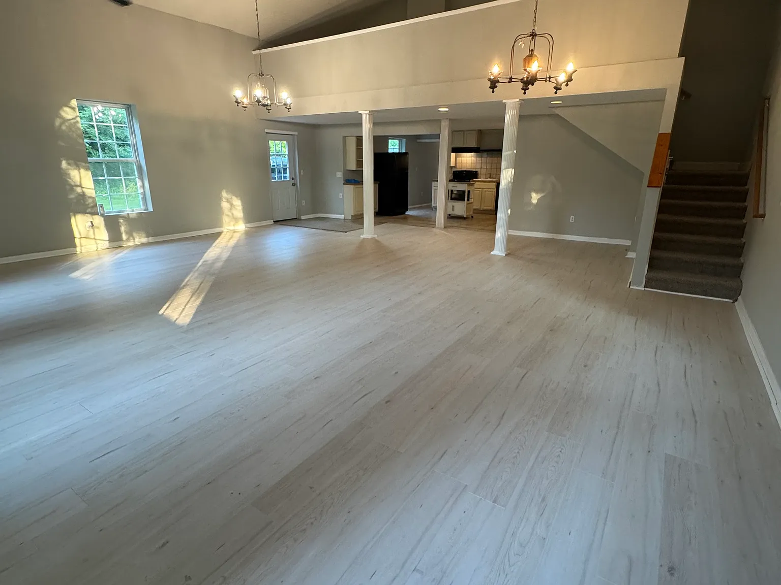 3 bed, 1.5 bath, 2000 sqft, $1,850 — Photo 1